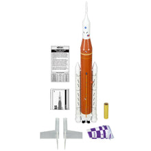 Load image into Gallery viewer, Estes NASA SLS Flying Model Rocket Kit, Beginner Skill Level, 1:200 Scale (002206)