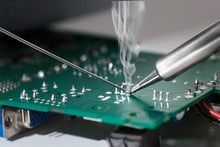 Load image into Gallery viewer, Weller 1-Channel Soldering Station with WEP 70 Soldering Iron and PH 70 Safety Rest (WE1010NA)