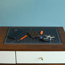 Load image into Gallery viewer, ALVIN 12"x18" Cutting Mat Professional Self-Healing Green/Black Double-Sided, Rotary Cutting Board for Crafts, Sewing, Fabric - 12x18 Inch (GBM1218)