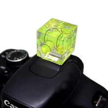 Load image into Gallery viewer, Hot Shoe Level Three Axis Bubble Spirit Level Camera Level Standard Shoe Mount
