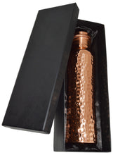 Load image into Gallery viewer, 30 Ounce Pure Copper Drinking Vessel in Elegant Gift Box, Hammered Water Bottle with Screw-On Cap, Ayurvedic Benefits