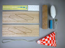 Load image into Gallery viewer, Estes Baby Bertha Flying Model Rocket Kit, Beginner Skill Level (001261)