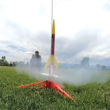 Load image into Gallery viewer, Estes Rascal & HiJinks Launch Set - Includes 2 Pre-assembled Model Rockets (1499)