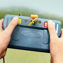 Load image into Gallery viewer, Estes Pro Series II Launch Controller for Launching Cluster Engine Powered Rockets (2240)