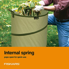 Load image into Gallery viewer, Fiskars Kangaroo 30 Gallon Collapsible Garden Bag for Yard Waste, Reusable Container for Lawn Care and Gardening (394050-1004)