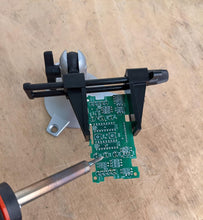 Load image into Gallery viewer, PanaVise "Junior" Miniature Vise (201)