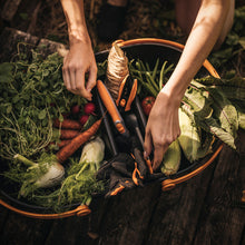 Load image into Gallery viewer, Fiskars Garden Harvest Basket (340100-1001)
