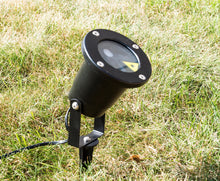 Load image into Gallery viewer, Waterproof IP65 Green and Red Star Show Multi-mode Laser Projector with IR Remote