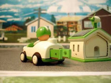 Load and play video in Gallery viewer, Owi Green Life Plug-in Solar Rechargeable Kit (OWI-MSK690)