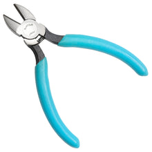 Load image into Gallery viewer, Xcelite 4.5-inch Round Nose Cutter with ESD Safe Cushion Grip Handles, Cuts up to 18 AWG (S54SNN)
