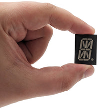 Load image into Gallery viewer, 10 Pack 0.8 inch (20mm) 16 Segment Single Digit Alphanumeric Display, Red, Common Cathode
