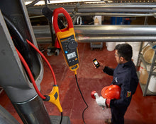 Load image into Gallery viewer, Fluke True-RMS AC/DC Clamp Meter with 18-inch iFlex for Industrial/Commercial Electricians, VFD Low Pass Filter For Accurate Measurements, Inrush Measurements, Bluetooth Connectivity for Remote Measurements (376 FC)
