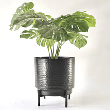 Load image into Gallery viewer, Set of 2 Different Size Hammered Black Metal Tabletop Indoor Planters with Stands - Includes 4/5 Gallon and 1/2 Gallon Pots for Small Plants
