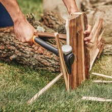 Load image into Gallery viewer, Fiskars Pro IsoCore 2.5 lb. Maul, 14 inch (751130-1001)
