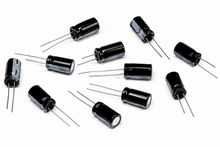 Load image into Gallery viewer, 10 Pack Electrolytic Radial Lead Capacitor 35V 470µF
