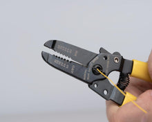 Load image into Gallery viewer, Jonard Tools 20-30 AWG Wire Stripper and Cutter, 6.73&quot; Length (JIC-1022)
