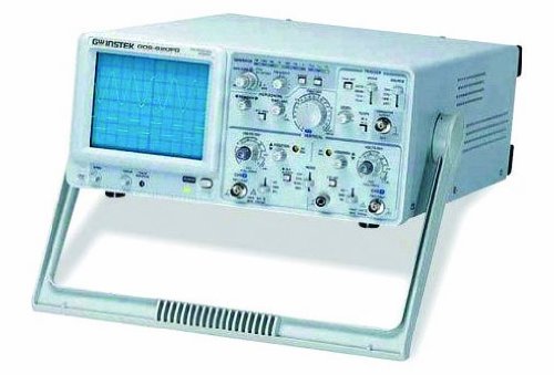 20MHz, two-channel analog oscilloscope with a built-in 1MHz function generator for electronics applications such as production lines and electrical engineering education | Function generator produces sine, square and triangle waveforms with a frequency from 0.1Hz to 1MHz for testing circuits | Vertical sensitivity to 1mV per division for capturing low-level signals | ALT triggering function allows simultaneous signal viewing of both channels | 6